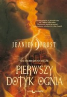 frost, papierowy księżyc, nocny książę, dotyk ognia, pierwszy dotyk ognia