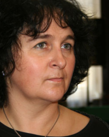 Anna Apostolakis-Gluzińska