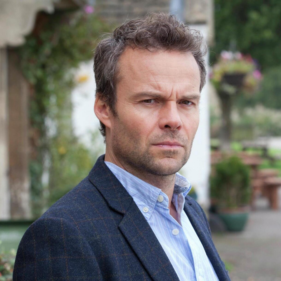 Jamie Glover